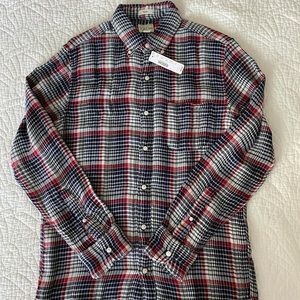 J. CREW Men’s Slim Double-Weave Button Up